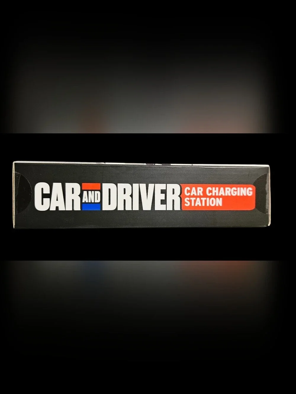 NIB Car and Driver 6 Port Car Charging station, Extendable Hub, 5 Ft Cable, 12v